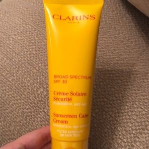 Clarins
